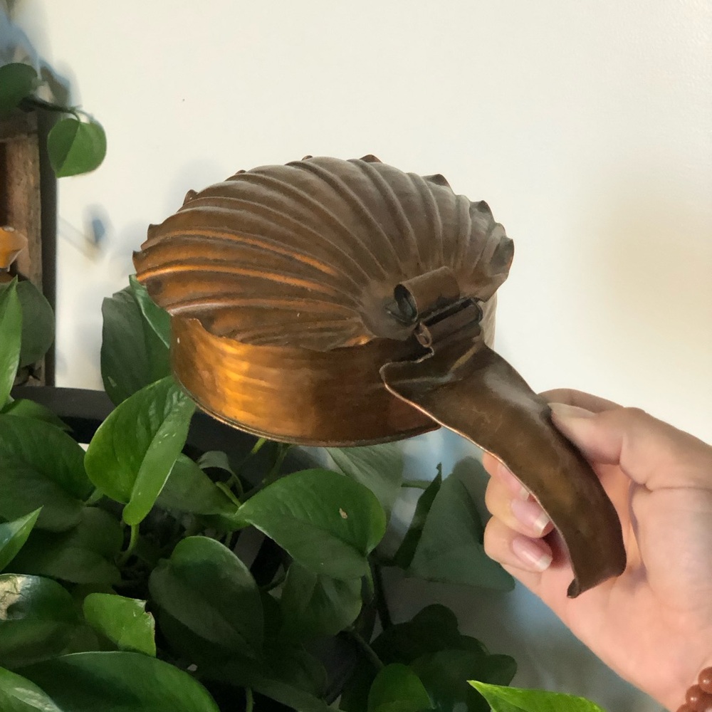 Vintage Solid Copper Scallop Shell Hinged Catchall Box / Pot